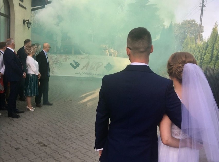 Faszyzm i rasizm na ślubie w Lublinie. W mediach społecznościowych aż zawrzało [FOTO]