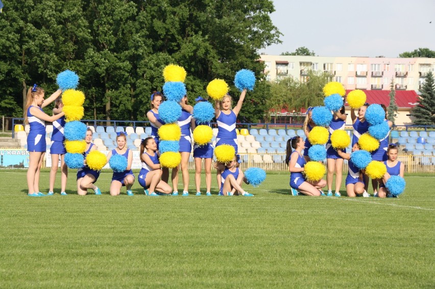 Cheerleaderki z Kraśnika zaprezentowały swoje umiejętności...