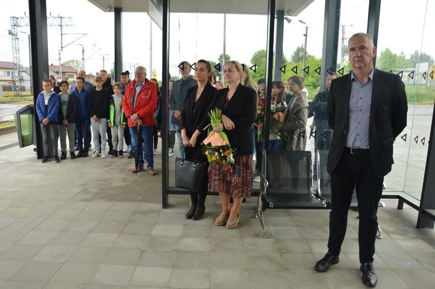 Nowe dworce PKP w Gorzkowicach i Wilkoszewicach w gminie...