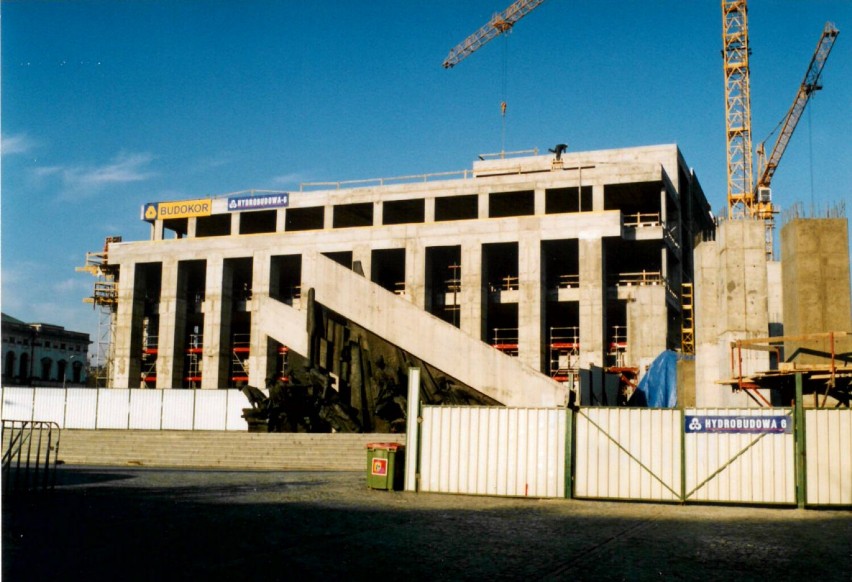 Budowa Sądu Najwyższego przy pl. Krasińskich. 31.01.1998.