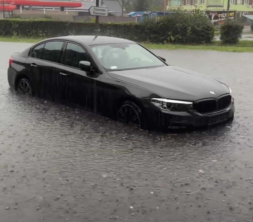 Samochód Macieja Dowbora zatonął podczas ulewy w Będzinie