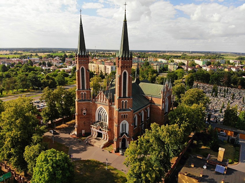 Latamy dronem nad Parczewem. Zobacz miasto z innej perspektywy (ZDJĘCIA Z DRONA) 