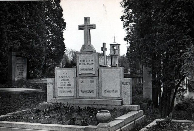 Zobaczcie archiwalne zdjęcia cmentarza w Końskich na kolejnych slajdach>>>