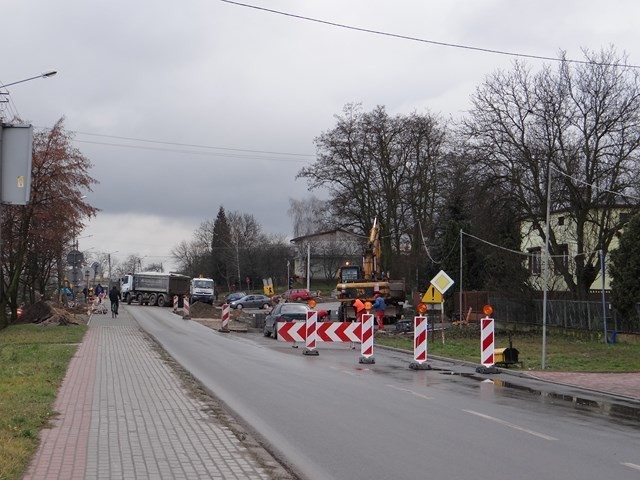 Ulica 1 Maja i Krakowskie Przedmieście z ruchem wahadłowym