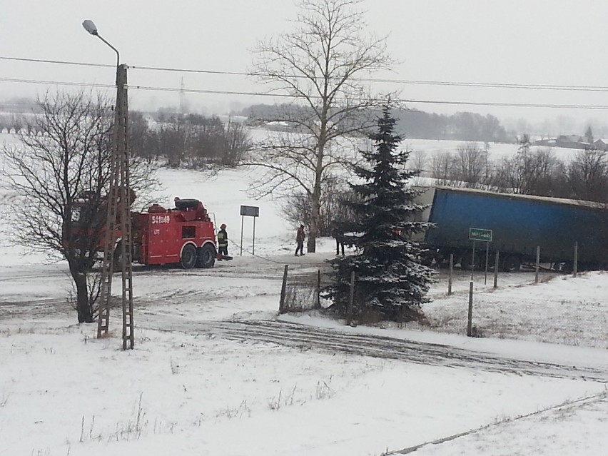 Foto z wypadku w Miłobadzu z dziś tj 11.03.2013
jest także...