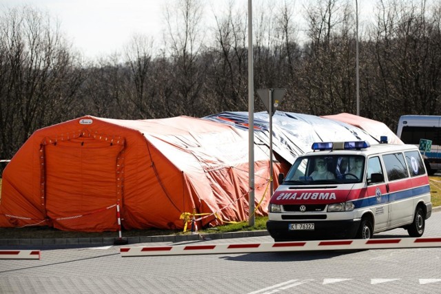 Poniedziałek, 24 sierpnia, 2020: Poniżej aktualne dane z Ministerstwa Zdrowia, dotyczące zachorowań i śmiertelnych przypadków COVID-19 w Polsce i w Kujawsko-Pomorskiem