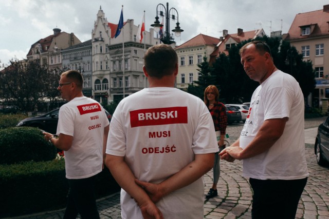 Bogdan Dzakanowski i Marcin Sypniewski poinformowali, że od początku lipca udało się zebrać 13 928 podpisów.