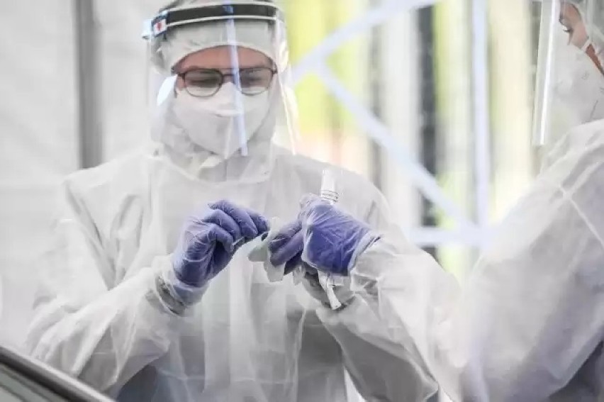 W 2021 r. świat będzie kontynuował walkę z pandemią koronawirusa