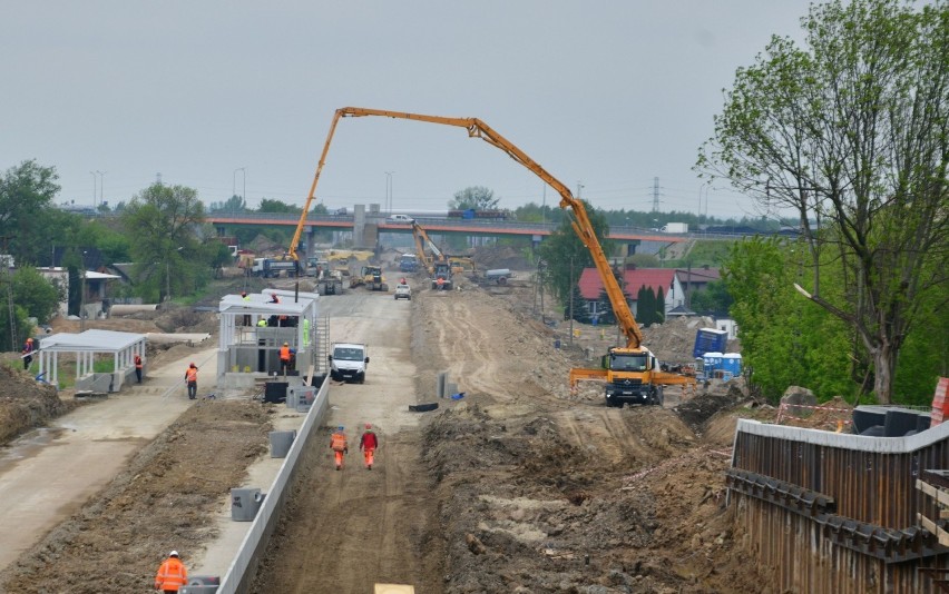 W Radomiu trwa budowa trasy linii kolejowej numer 8 i wiaduktu na ulicy Kozienickiej (ZDJĘCIA)