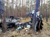 Śmiertelny wypadek na trasie Biecz-Lubsko. Zginął 20-latek. Honda, którą prowadził rozpadła się na dwie części [ZDJĘCIA]