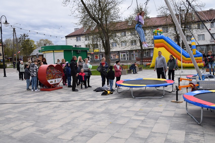 Rodzinny Festyn Majowy w Dąbrowie Białostockiej. Był bigos, muzyka i trampolina 