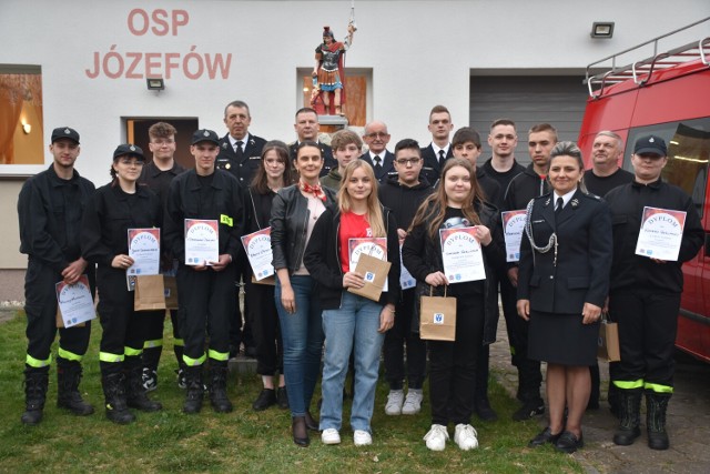 Młodzież z gminy Chocz wzięła udział w eliminacjach Ogólnopolskiego Turnieju Wiedzy Pożarniczej. Zabawa toczyła się w dwóch kategoriach wiekowych. Najlepsi awansowali do etapu powiatowego