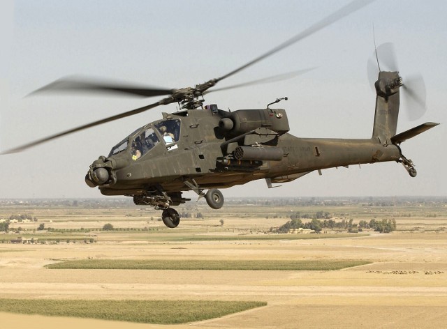 Śmigłowce szturmowe (produkcji Boeinga) AH-64E Apache od lat 80. ub. wieku są na wyposażeniu armii USA. Były wykorzystywane podczas operacji w Panamie oraz w Zatoce Perskiej. Na zdjęciu AH-64 Apache
