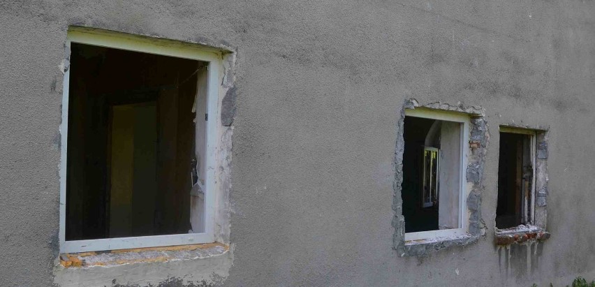 Malbork: Zdewastowany poniemiecki budynek przy alei Wojska Polskiego