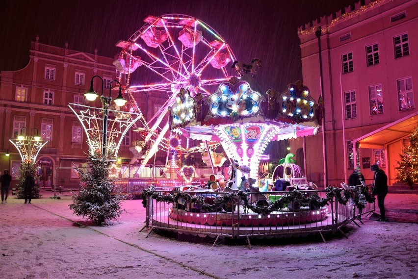 Opole - świąteczna iluminacja miasta