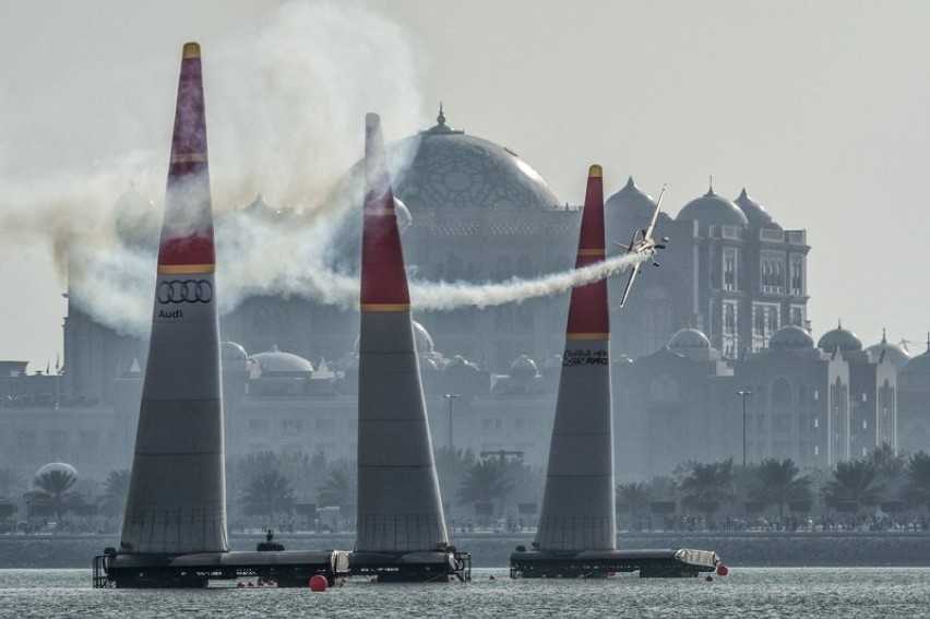 Red Bull Air Race: podniebny tor bez tajemnic