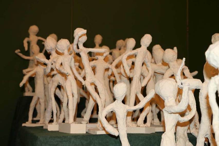 Granowo: Zapraszają na wystawę rzeźb