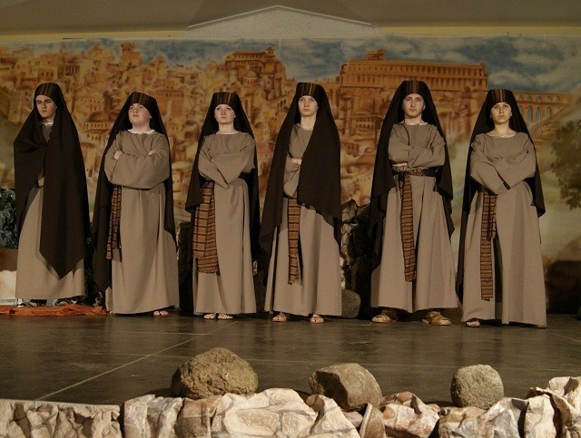 Lubliniec: W kościele w Kokotku odbyła się premiera młodzieżowego przedstawienia Pasja