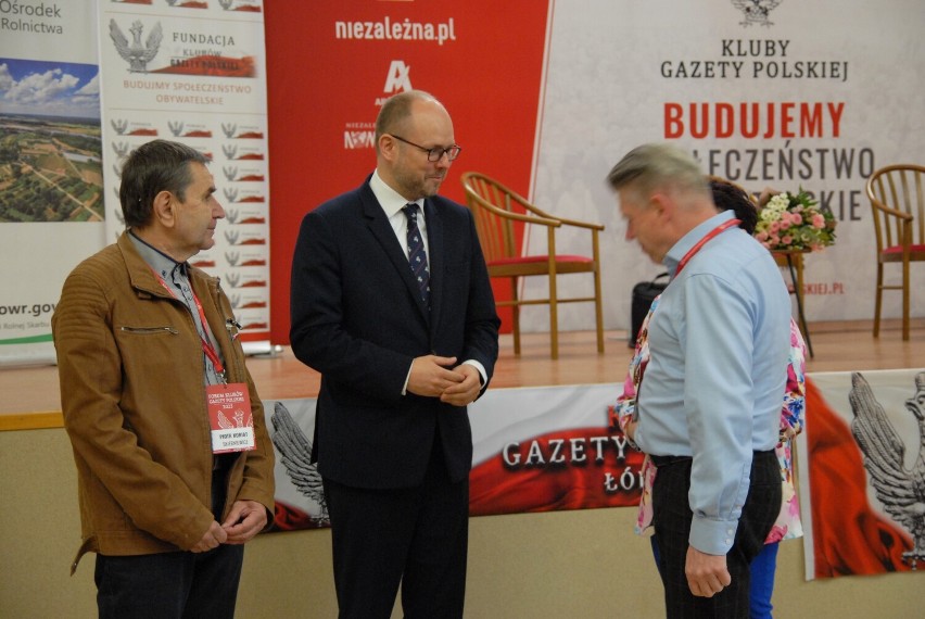Forum Klubów Gazety Polskiej odbywa się w Piotrkowie Trybunalskim. Wśród gości znani politycy nie tylko z regionu - ZDJĘCIA 