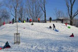 Zakopane. Usypali ze śniegu górkę dla saneczkarzy [ZDJĘCIA]