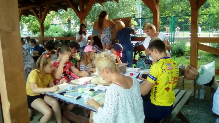 Dożynkowy piknik literacki w Żelaźnie             