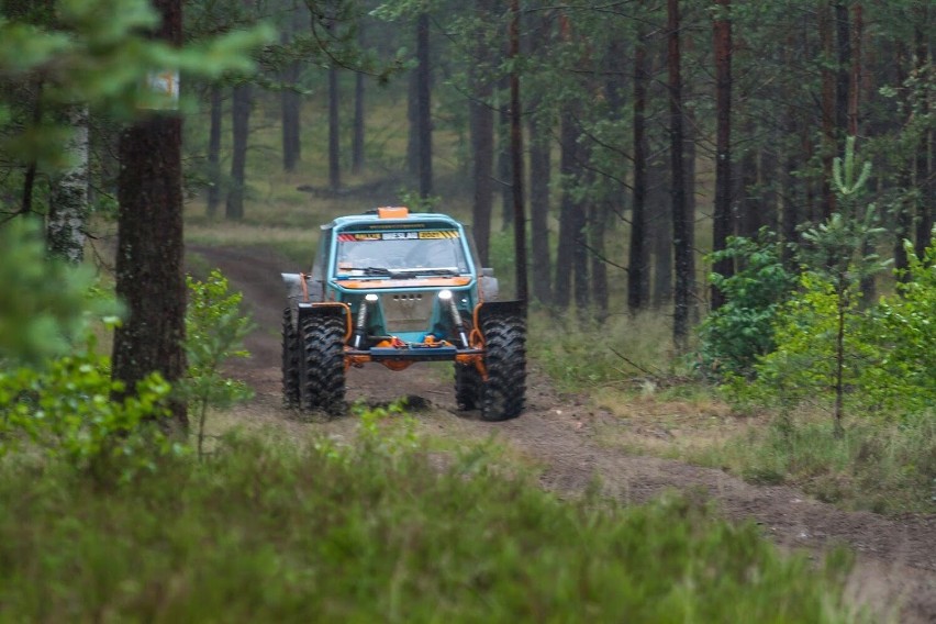 Rallye Breslau 2021 na drogach i bezdrożach wokół Bornego Sulinowa i Czarnoboru [zdjęcia]