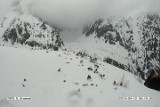 Warunki w Tatrach: trzeci stopień zagrożenia lawinowego