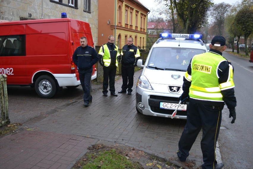 Ewakuowano straż w Człuchowie. Wąglik rozpylony w komendzie straży gminnej? [ZDJĘCIA]