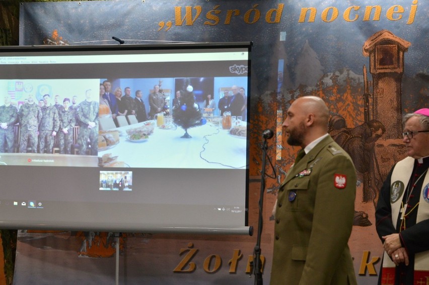 Żołnierska wigilia w centrum na Bukówce i życzenia dla żołnierzy w Kosowie [ZDJĘCIA]