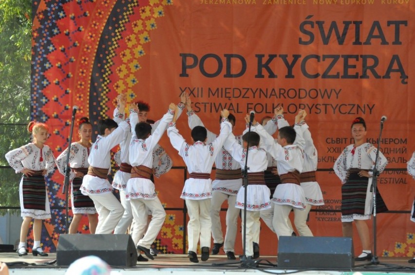 XXIV Międzynarodowy Festiwal Folklorystyczny „Świat pod...