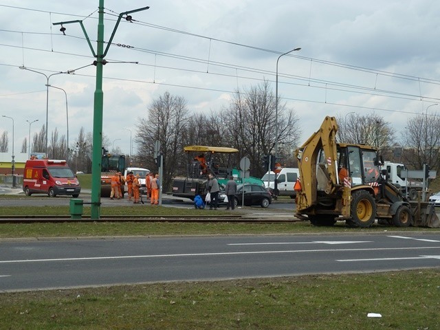 Trwa remont skrzyżowania ulic Żegrze i Bobrzańskiej. Zobacz zdjęcia