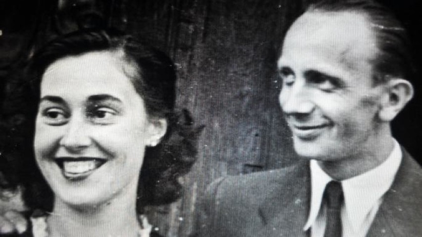 Olga Watkins i Julius Koreny

Był rok 1943, kiedy 20-letnia...