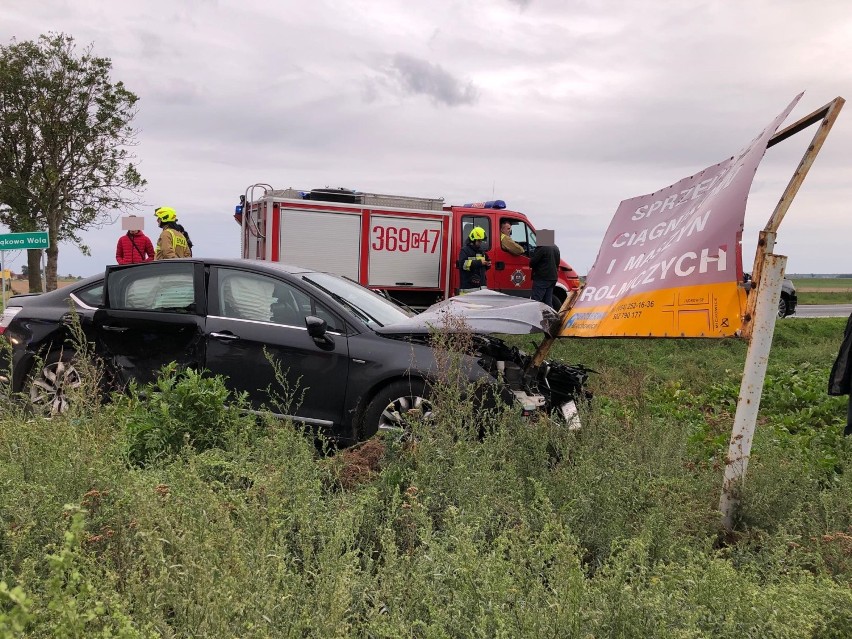 Wypadek w gminie Brześć Kujawski. Zderzenie dwóch samochodów [zdjęcia]