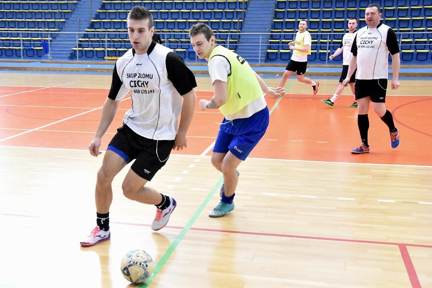 Pilska Liga Futsalu. Znamy już mistrza Ekstraligi. Kto na podium? Zobaczcie zdjęcia z meczów 13. kolejki