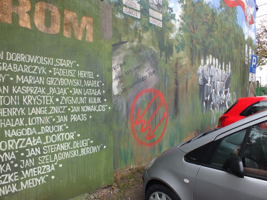 Mural Żołnierzy Wyklętych w Bełchatowie został zamazany...