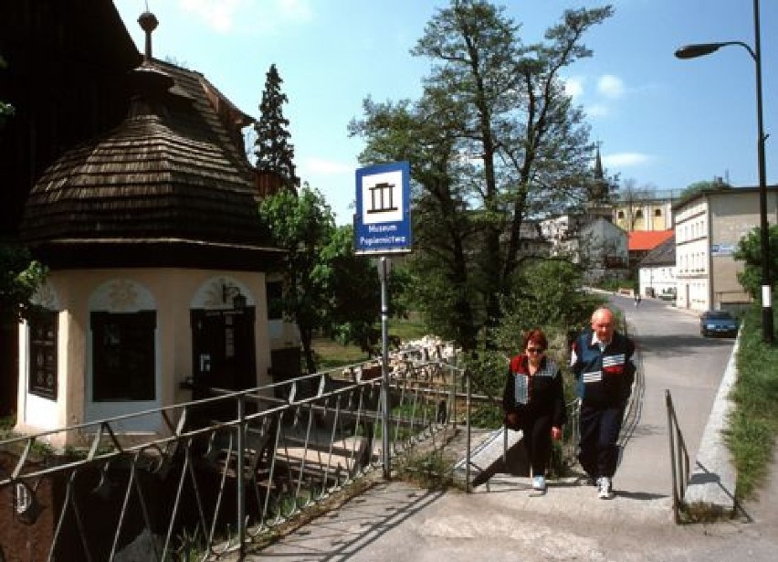 KWIECIEŃ-MAJ W MUZEUM PAPIERNICTWA

1. Godziny otwarcia...