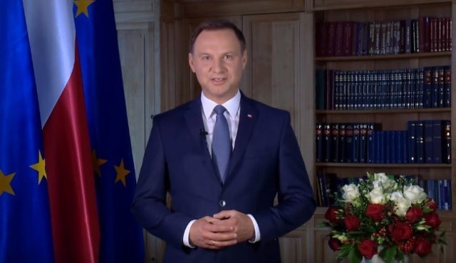 Andrzej Duda podczas orędzia telewizyjnego w sprawie referendum