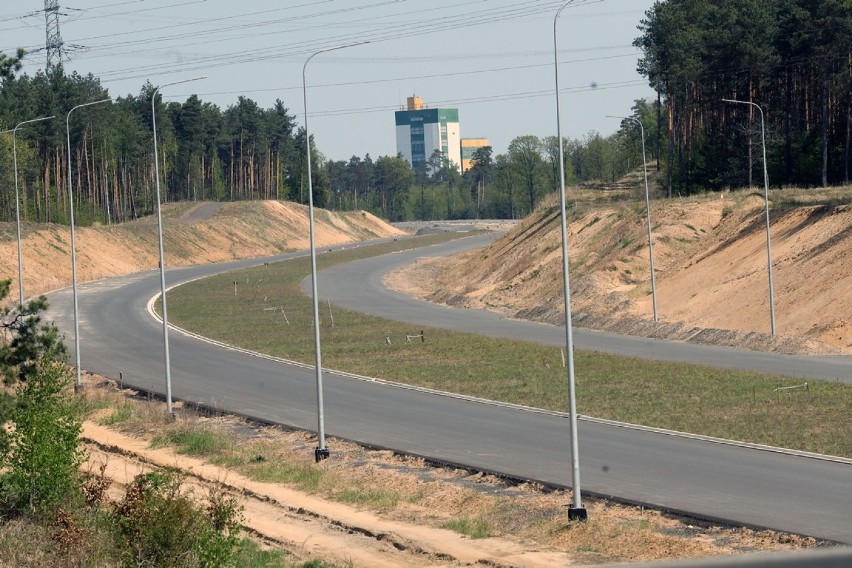 Trwa budowa ostatniego odcinka drogi ekspresowej S3 [ZDJĘCIA] 