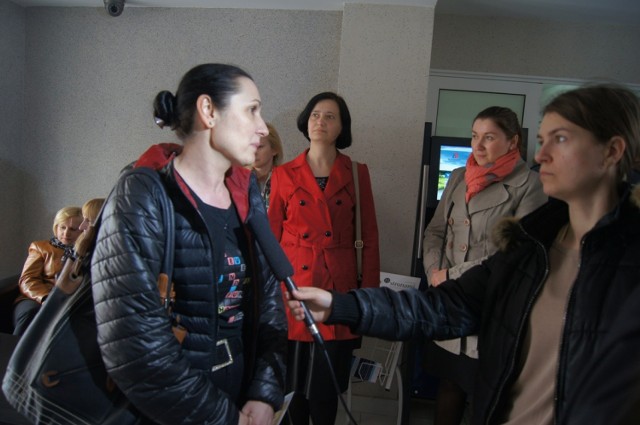Nauczyciele z ZSE w Radomsku spotkali się ze starostą ws. nierozstrzygniętego konkursu na dyrektora placówki