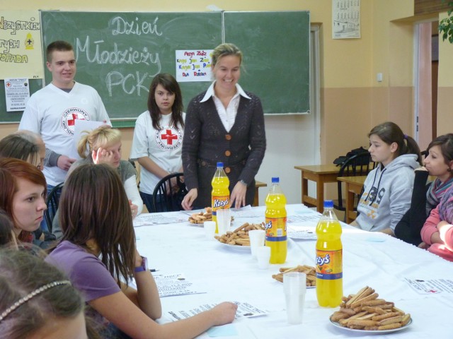 Spotkanie młodzieży PCK w ZSDiOŚ