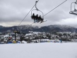 Ferie 2024 rozpoczęte! Stoki narciarskie pełne narciarzy, nie tylko z Polski. Warunki idealne