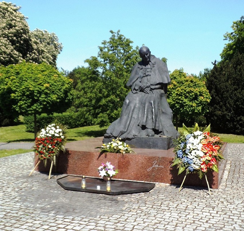 Pomniki Jana Pawła II Toruń
