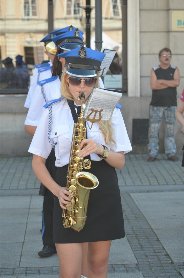 Parada orkiestr dętych w Piotrkowie