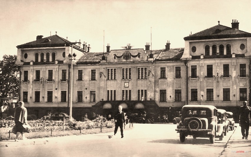 1952 rok, Radom, ulica Prażmowskiego 2. Dworzec kolejowy.