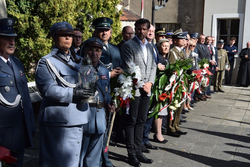 Obchody 17 września. Kaliszanie pamiętali o sowieckiej napaści na Polskę sprzed 80 lat ZDJĘCIA
