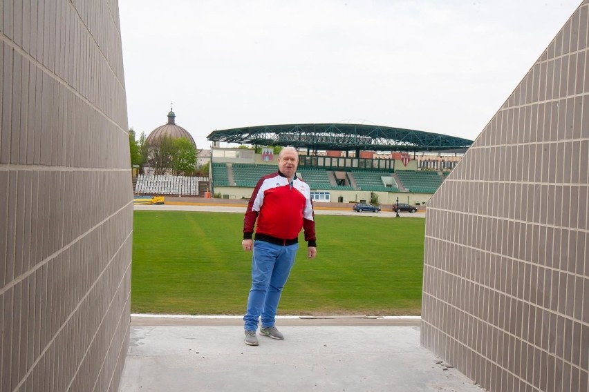 Stadion Polonii Bydgoszcz już prawie gotowy. Remont trybuny...