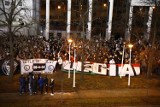 Protest kibiców Legii przeciwko zamknięciu stadionów. "Domagamy się rozsądnego powrotu do normalności"  