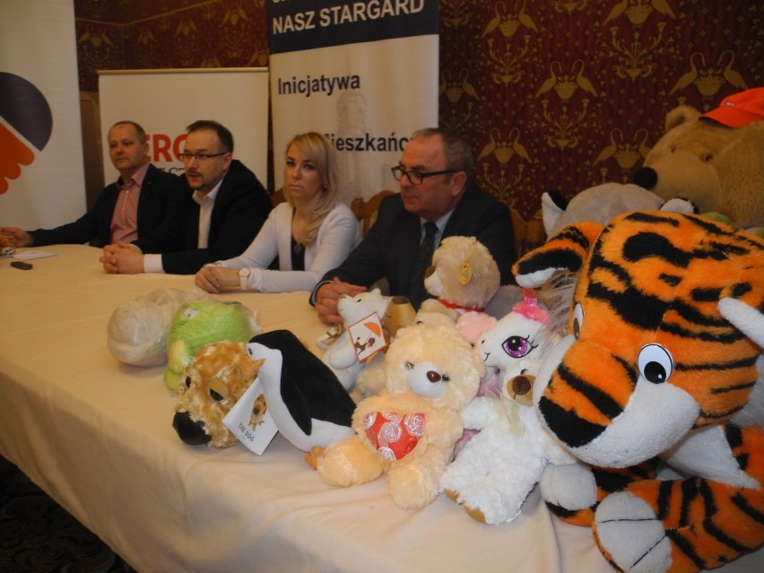 Ok. 2 tysięcy pluszaków zebrano dla dzieci. Organizatorzy mile zaskoczeni  