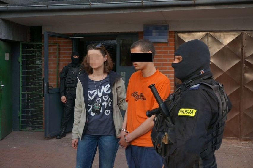 Pedofil w Katowicach. Bezdomny przyznał się do 30 gwałtów