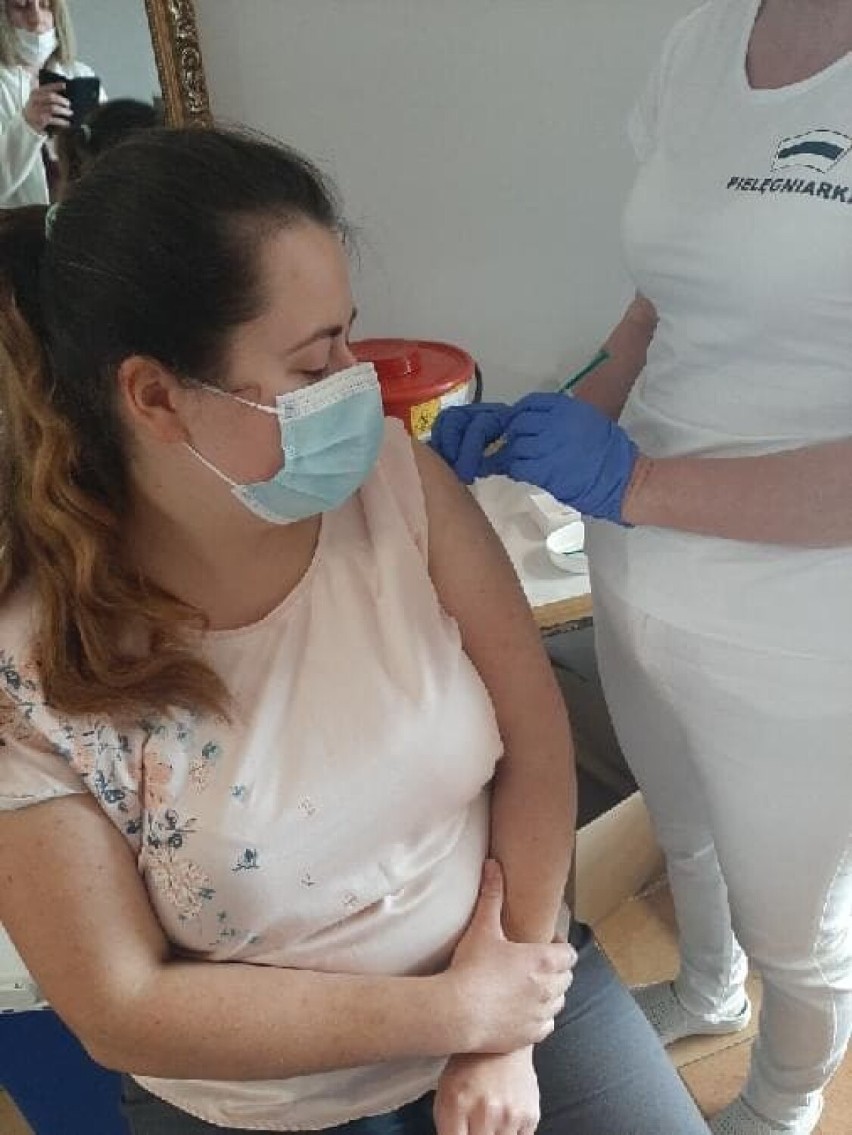 123 osoby zaszczepione przez 4 godziny w Goszczanowie